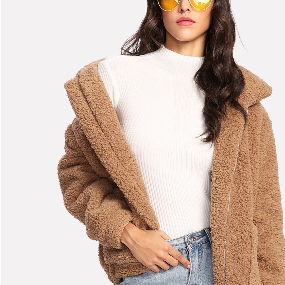 Dual pocket faux fur teddy jacket
